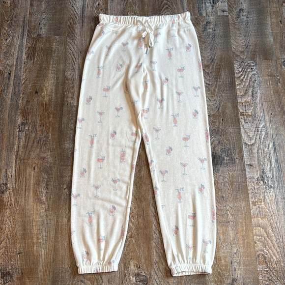 Z Supply | Cocktails 🍸 Lounge Club ‘ Sips About To Go Down’ Pajama Set - Picture 5 of 16